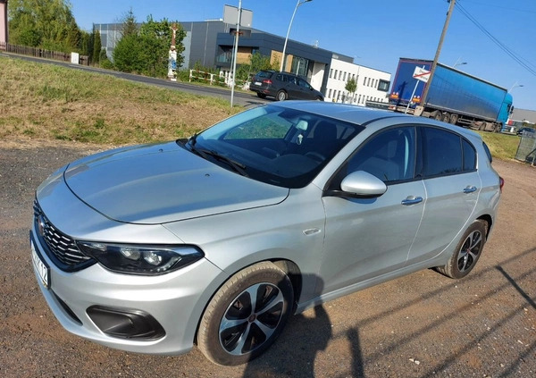 Fiat Tipo cena 42900 przebieg: 125000, rok produkcji 2018 z Bolesławiec małe 79